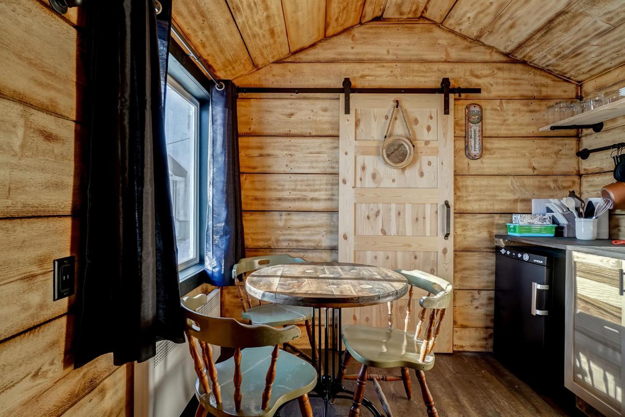 Your Cozy Cabin Retreat Saint-Remi-d'Amherst Экстерьер фото